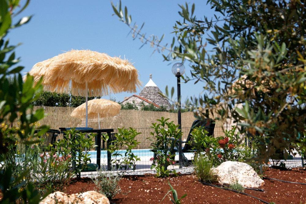 L'isola Felice E Trulli Sotto Le Stelle