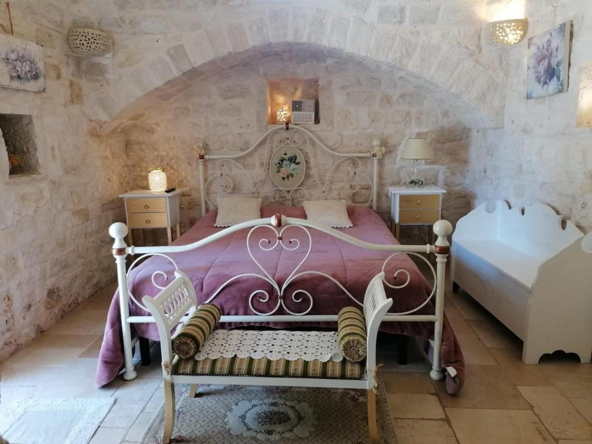 L'isola Felice E Trulli Sotto Le Stelle Couette-café 3*